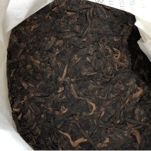 Чай Шу Пуэр F8525 блин 2020 года 357 г Фабрика Фэн Цин. Photo 2