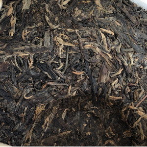 Шен пуэр Ранняя Весна 2018 года фабрика Banzhang Qizi 357 г. Photo 3