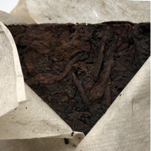 Шу Пуэр Фан ча Чайный кирпич 250 г сбор 2013 года. Photo 2